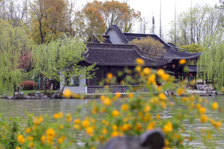Liu Chao - West-Lake-in-spring-7